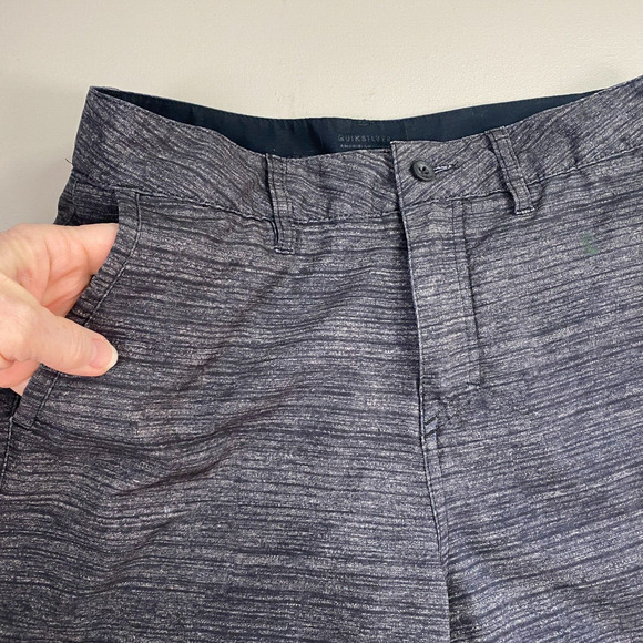Quiksilver Amphibian Shorts Mens 28x9 Gray Flat Front Hybrid Hiking Swim - Picture 3 of 12